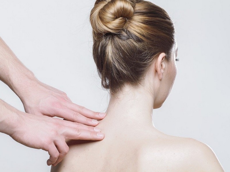 Neck Pain  Causes Chiropractor Surfers Paradise Near Me